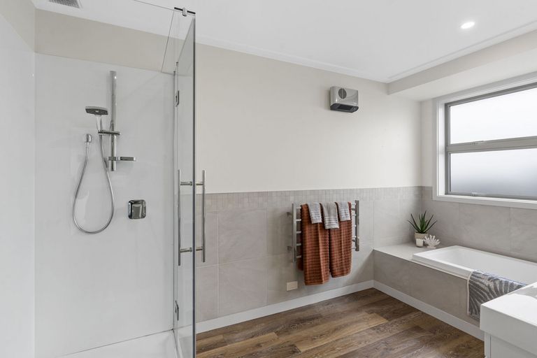 Photo of property in 46 Heathfield Drive, Mosgiel, 9024