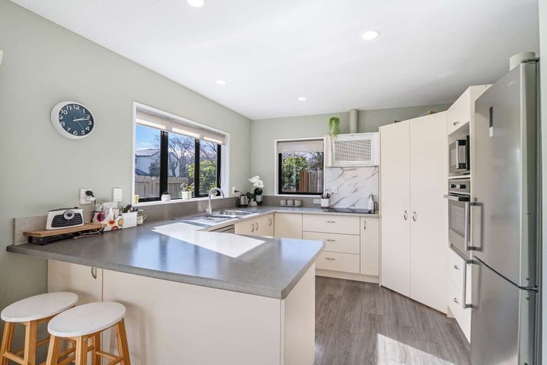 Photo of property in 4 Chesterfield Mews, Russley, Christchurch, 8042