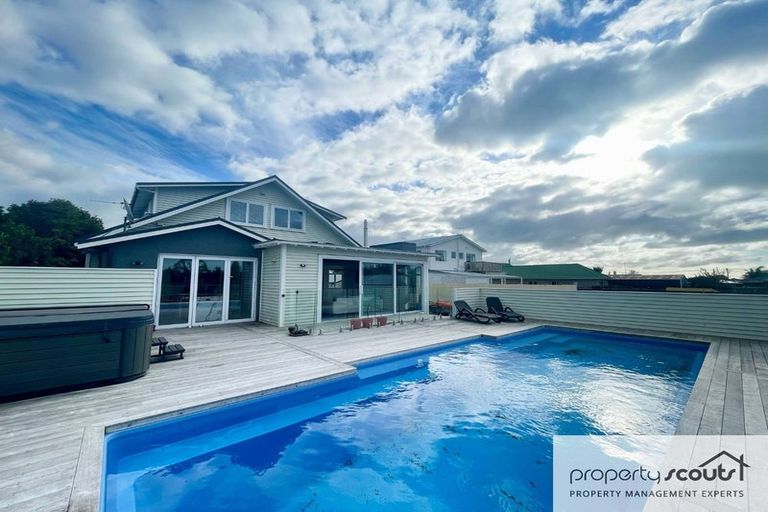 Photo of property in 193 Carrington Street, Lower Vogeltown, New Plymouth, 4310