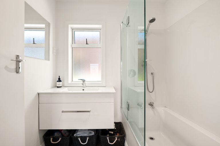 Photo of property in 17 Agnes Street, Kenmure, Dunedin, 9011