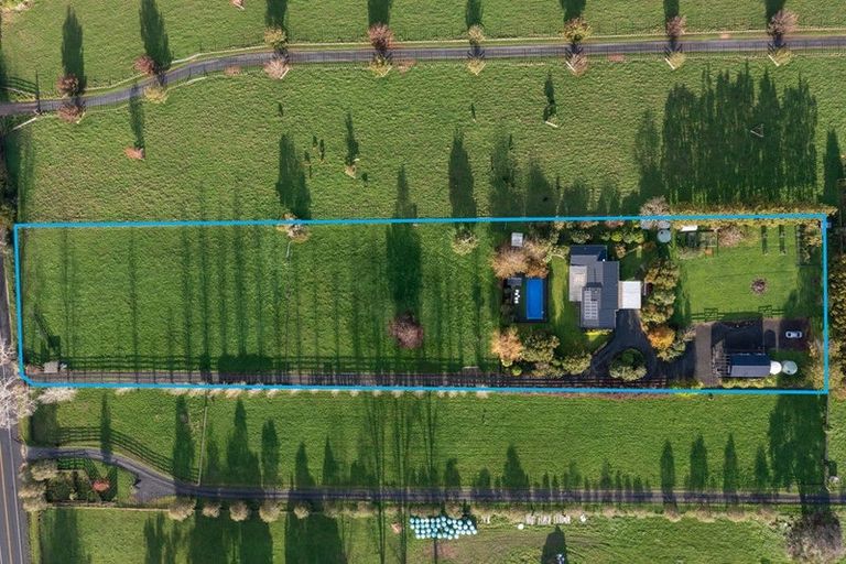 Photo of property in 1343 Kahikatea Flat Road, Kaukapakapa, 0871