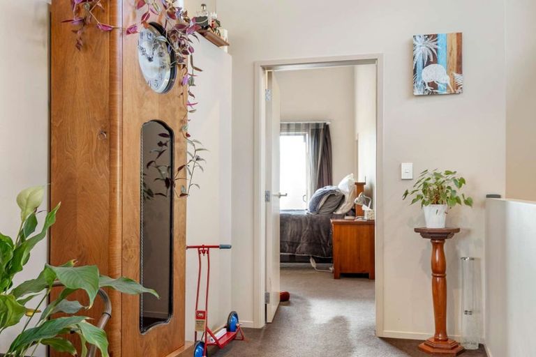 Photo of property in 2 Honeysuckle Lane, Ohauiti, Tauranga, 3112