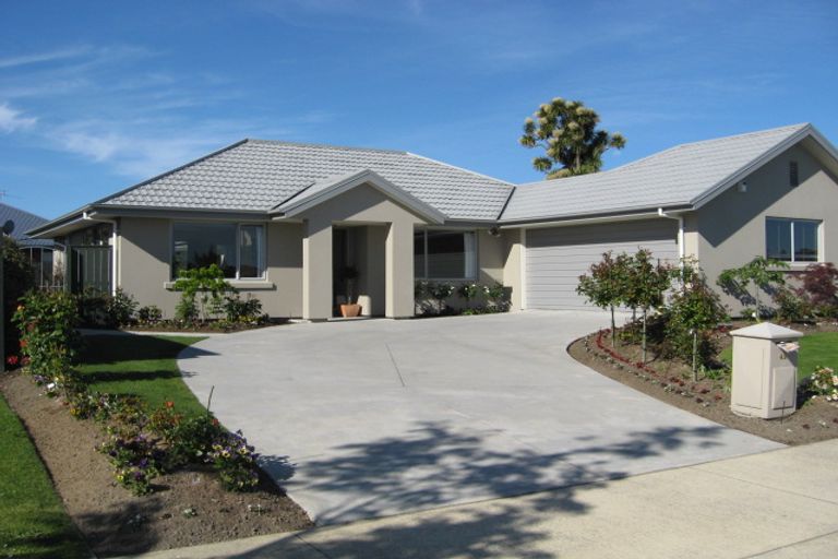 Photo of property in 44 Mounter Avenue, Northwood, Christchurch, 8051
