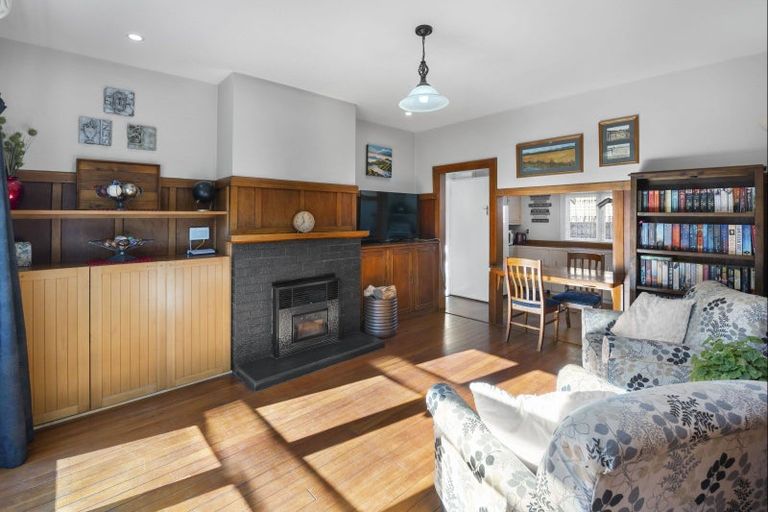 Photo of property in 13 Kowhai Terrace, Saint Martins, Christchurch, 8022