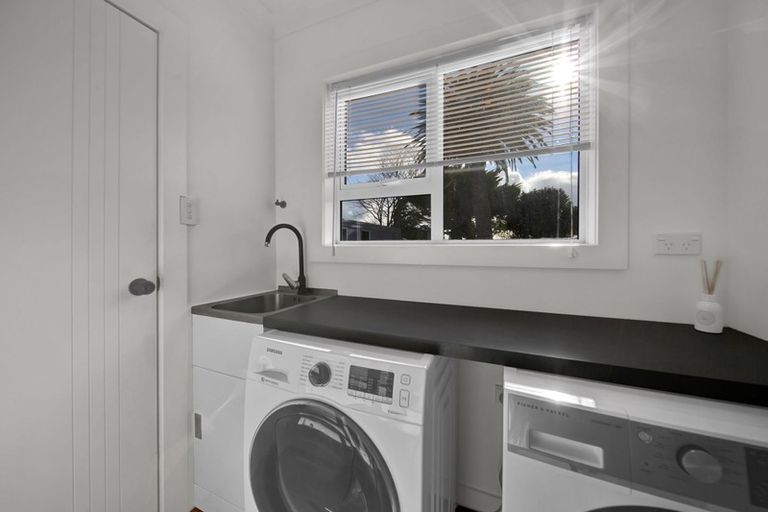 Photo of property in 52 Puriri Street, Hawera, 4610