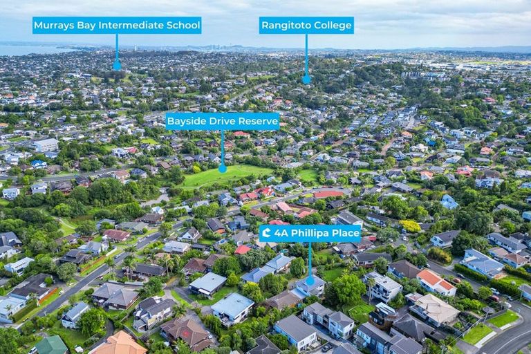 Photo of property in 1/4 Phillipa Place, Browns Bay, Auckland, 0630