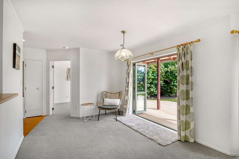 Photo of property in 1/114 The Circle, Manly, Whangaparaoa, 0930