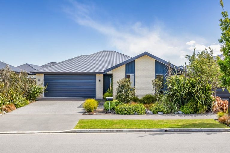 Photo of property in 11 Allied Road, Halswell, Christchurch, 8025