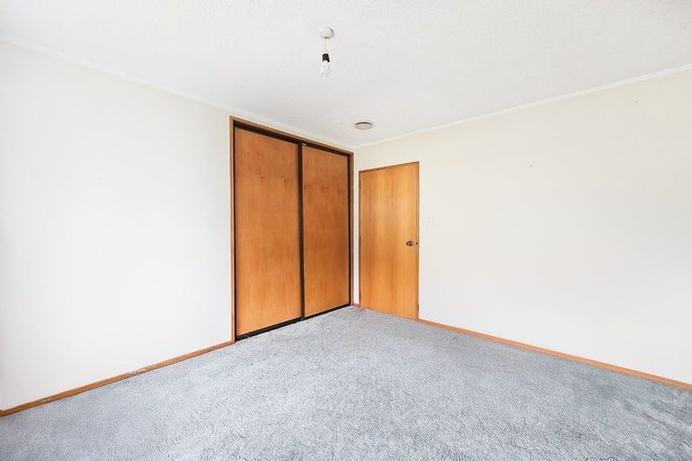 Photo of property in 18 Regency Crescent, Redwood, Christchurch, 8051
