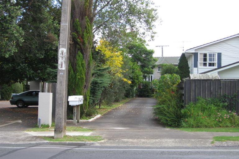 Photo of property in 2/185 Shakespeare Road, Milford, Auckland, 0620