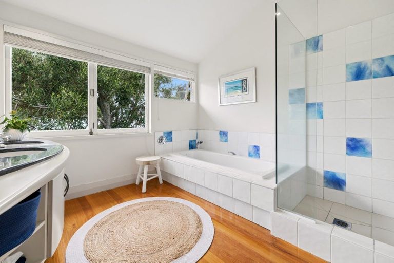 Photo of property in 20 Hamana Street, Narrow Neck, Auckland, 0622