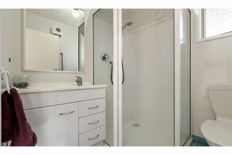 Photo of property in 12a Gamblins Road, Saint Martins, Christchurch, 8022