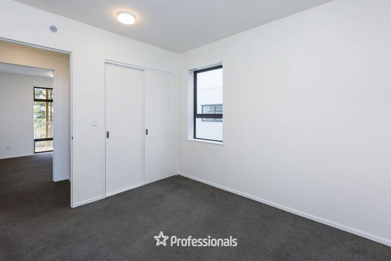 Photo of property in 65u4 Tiketike Way, Brooklyn, Wellington, 6021