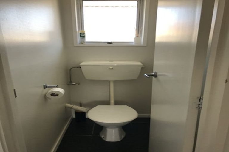 Photo of property in 14a Heaphy Place, Casebrook, Christchurch, 8051