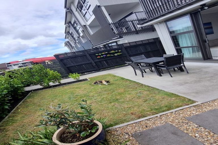 Photo of property in 10 Raranga Lane, Hobsonville, Auckland, 0616