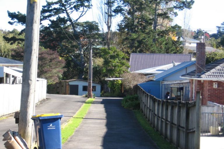 Photo of property in 84a Kaurilands Road, Titirangi, Auckland, 0604