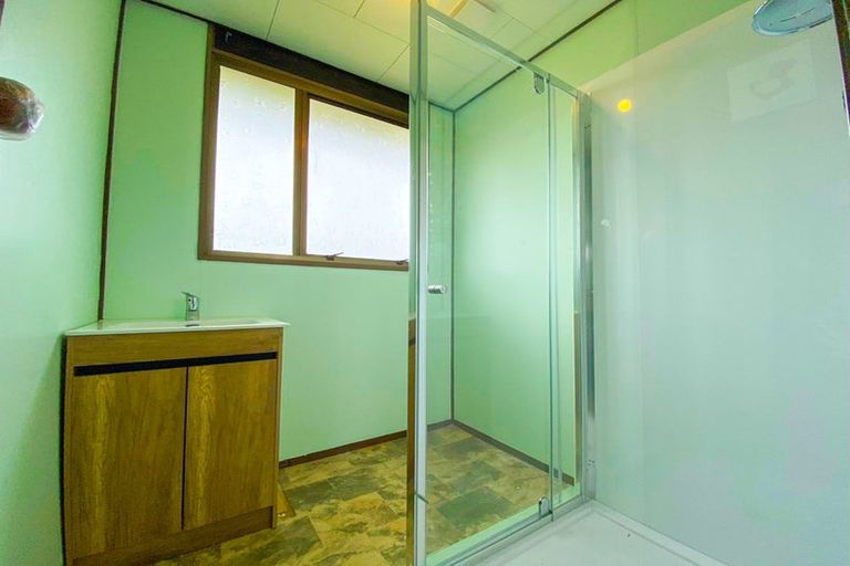 Photo of property in 141 Moire Road, West Harbour, Auckland, 0618