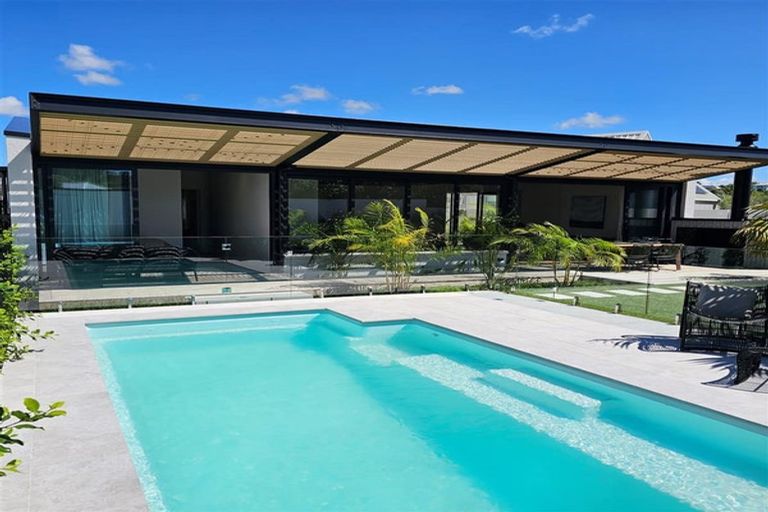 Photo of property in 22 Torea Road, Matakana, Warkworth, 0985