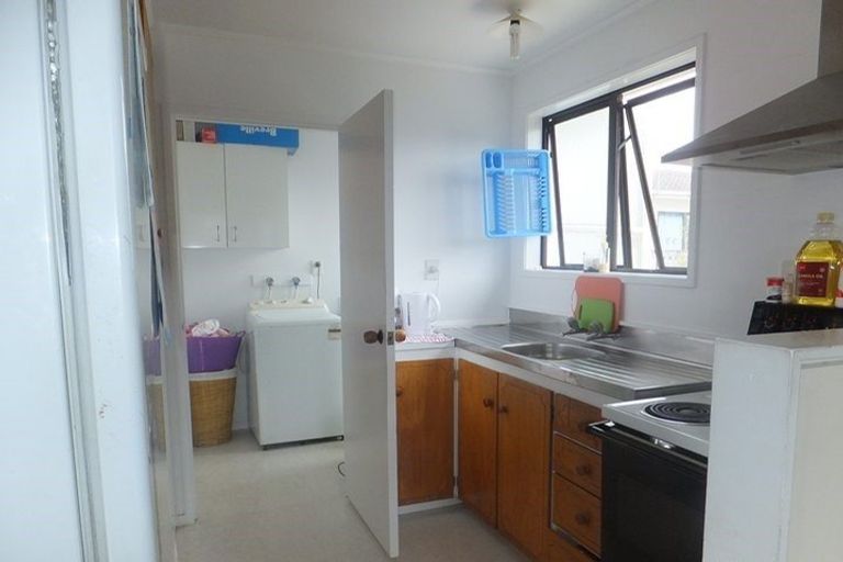 Photo of property in 62 Brunner Road, Glen Eden, Auckland, 0602