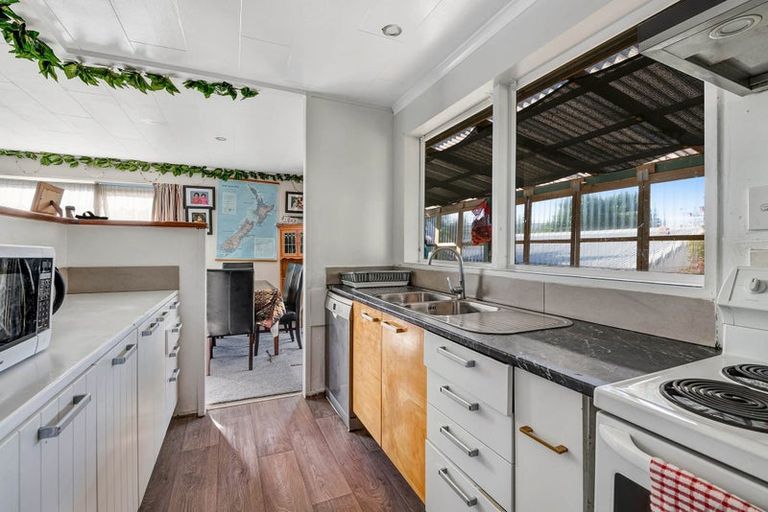 Photo of property in 23 Snells Beach Road, Snells Beach, 0920