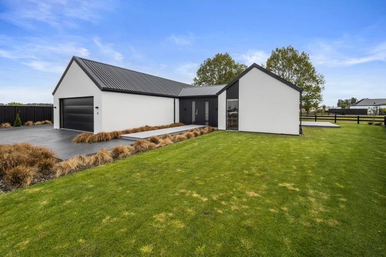 Photo of property in 6 Loch Green, Huntingdon, Ashburton, 7774