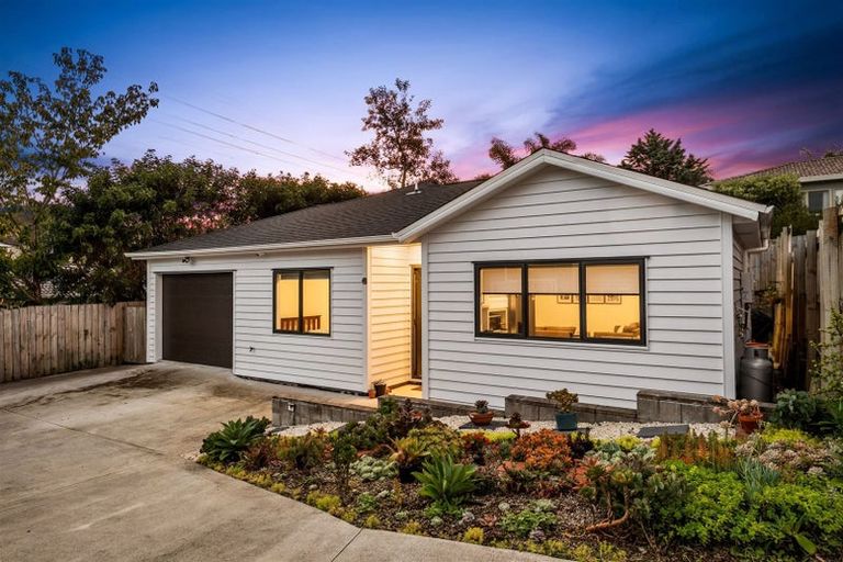 Photo of property in 15a Reynella Drive, Massey, Auckland, 0614