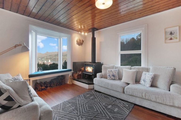 Photo of property in 20 Hawkhurst Road, Lyttelton, 8082