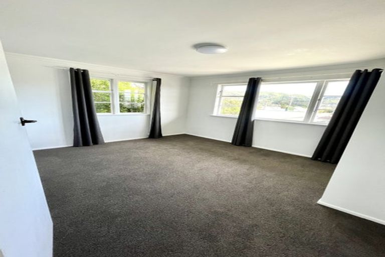 Photo of property in 31u3 Tarawera Road, Johnsonville, Wellington, 6037