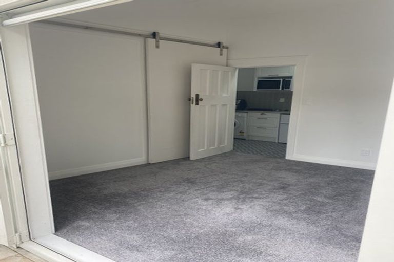 Photo of property in 131f Rosier Road, Glen Eden, Auckland, 0602