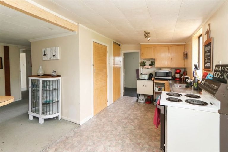 Photo of property in 14 Richmond Street, Inglewood, 4330