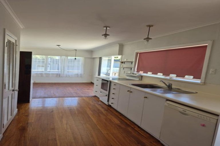 Photo of property in 2/36 Mcintyre Road, Mangere Bridge, Auckland, 2022