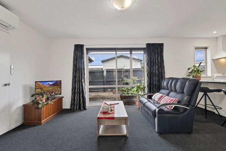 Photo of property in 5/165 Highsted Road, Casebrook, Christchurch, 8051