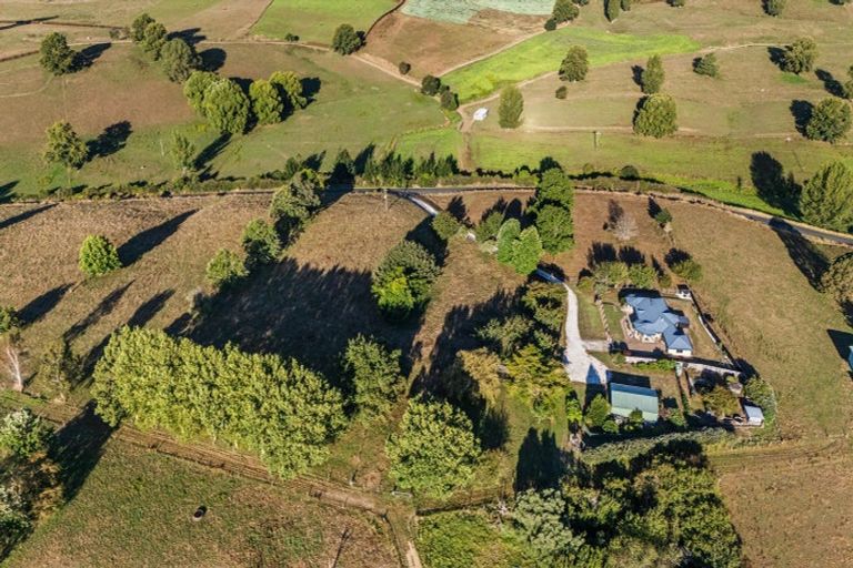 Photo of property in 398 Puketawai Road, Otorohanga, 3976