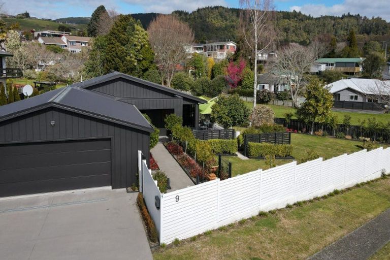 Photo of property in 9 Blackmore Drive, Lynmore, Rotorua, 3010