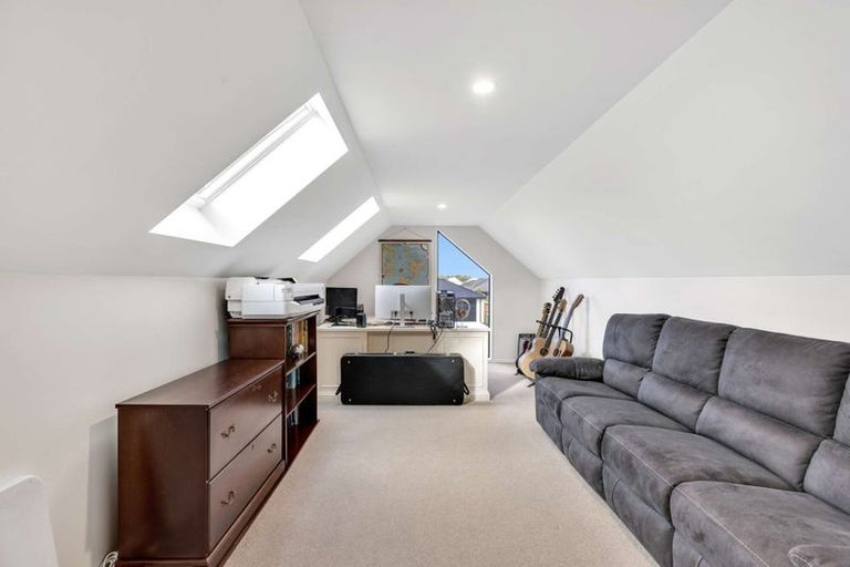 Photo of property in 22 Longcot Drive, Rolleston, 7615