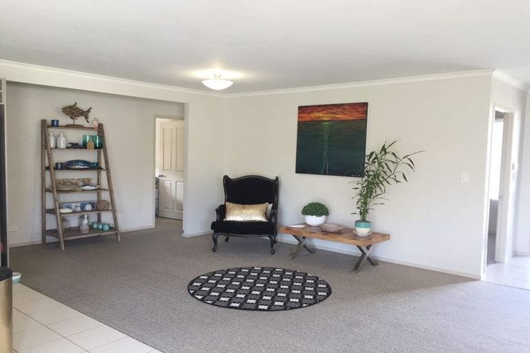 Photo of property in 137 Cyril French Drive, Flat Bush, Auckland, 2016