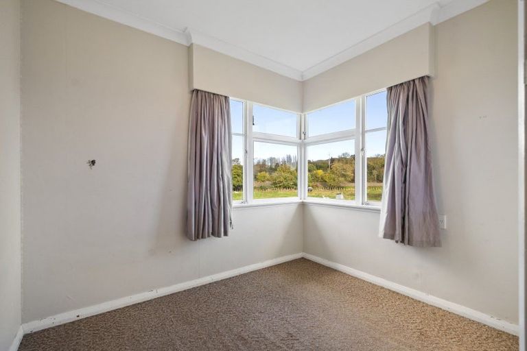 Photo of property in 14 Gordon Terrace, Hunterville, 4730
