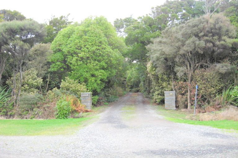 Photo of property in 14 Matua Road, Otatara, Invercargill, 9879
