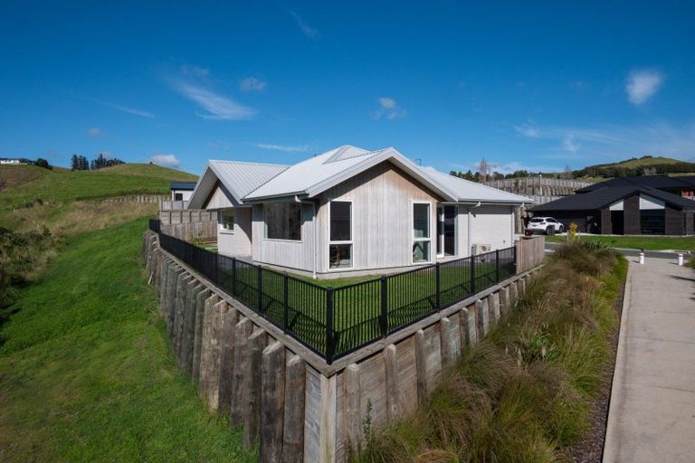 Photo of property in 177 Adler Drive, Ohauiti, Tauranga, 3112