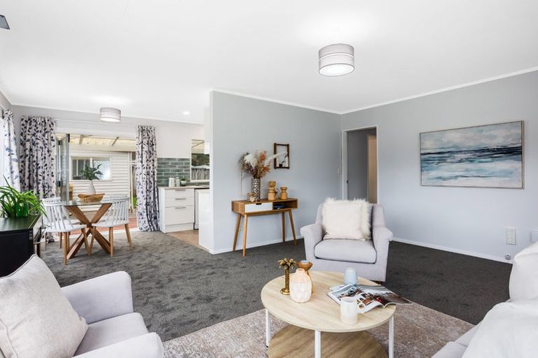 Photo of property in 10 Grimsby Grove, Wainuiomata, Lower Hutt, 5014