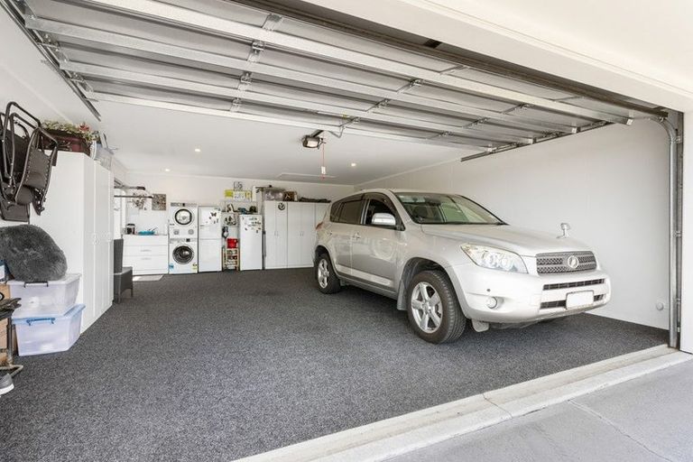 Photo of property in 17 Manatu Close, Whangamata, 3691