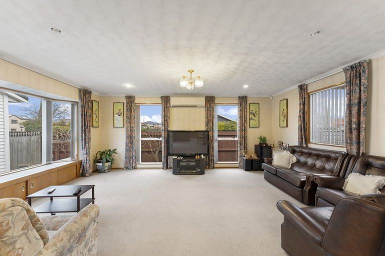 Photo of property in 73 Matipo Street, Riccarton, Christchurch, 8041