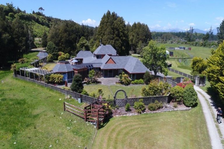 Photo of property in 96 Hau Hau Road, Blue Spur, Hokitika, 7882