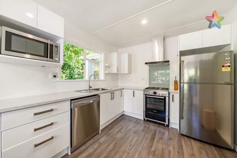 Photo of property in 126 Hine Road, Wainuiomata, Lower Hutt, 5014