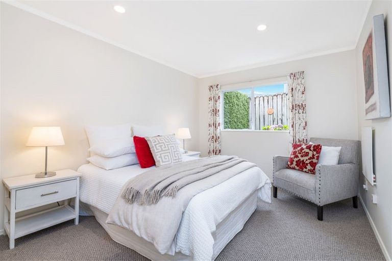 Photo of property in 31 Jubaea Place, Henderson, Auckland, 0610