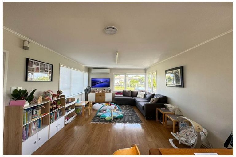 Photo of property in 13 Cape Road, Mangere, Auckland, 2022