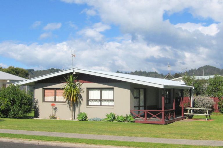 Photo of property in 605a Ocean Road, Whangamata, 3620