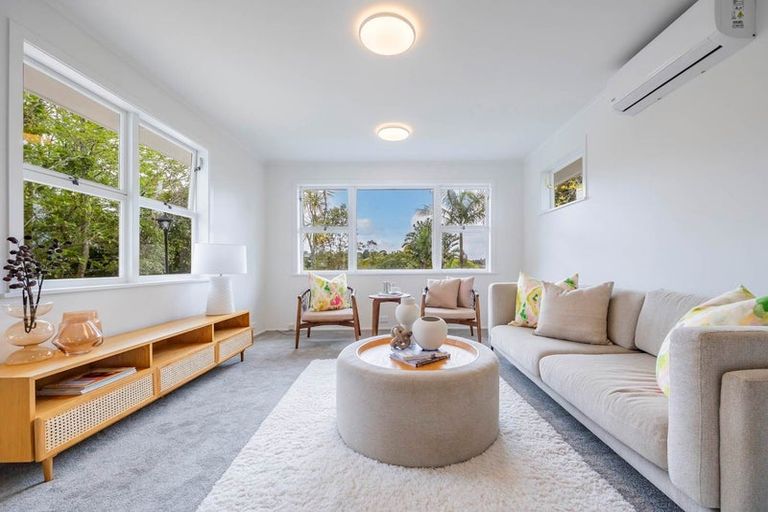 Photo of property in 17 Liddell Street, Hillcrest, Auckland, 0627