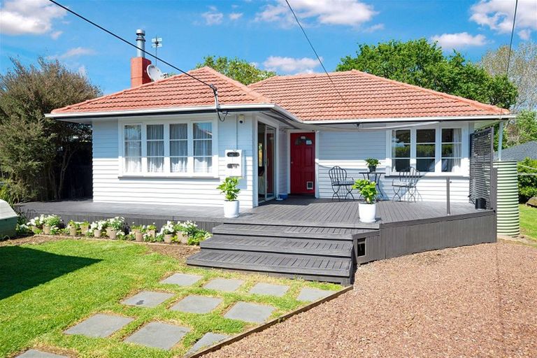 Photo of property in 93 Smythe Road, Henderson, Auckland, 0612