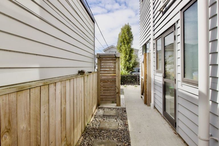 Photo of property in 20 Greenfinch Road, Hobsonville, Auckland, 0616